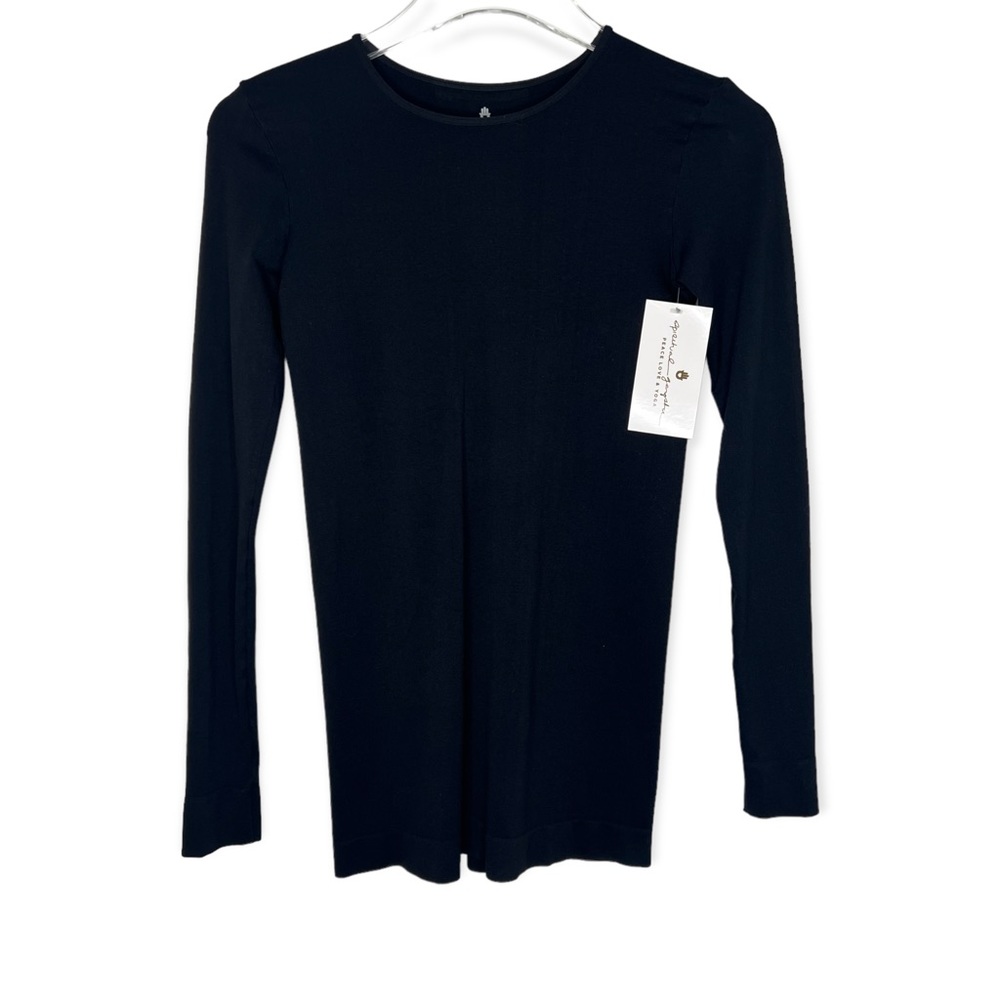 NWT ⭐️ SPIRITUAL GANGSTER Black Fitted Long Sleeve Active Tee M/L